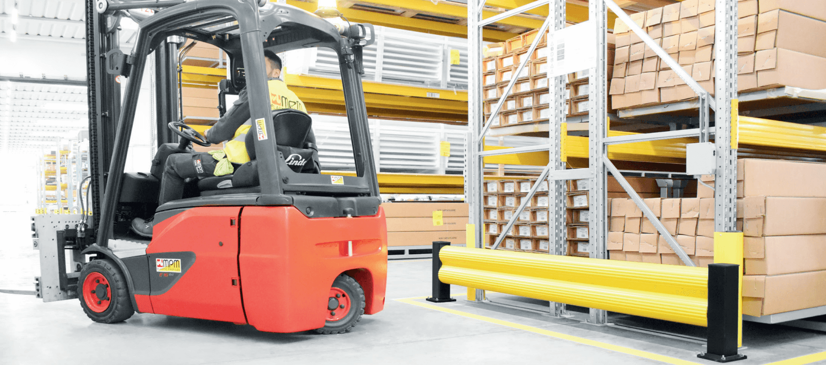 ELD MPM Rugalmas Ütközésvédelem Raklapos Állvány Oszlopvédő