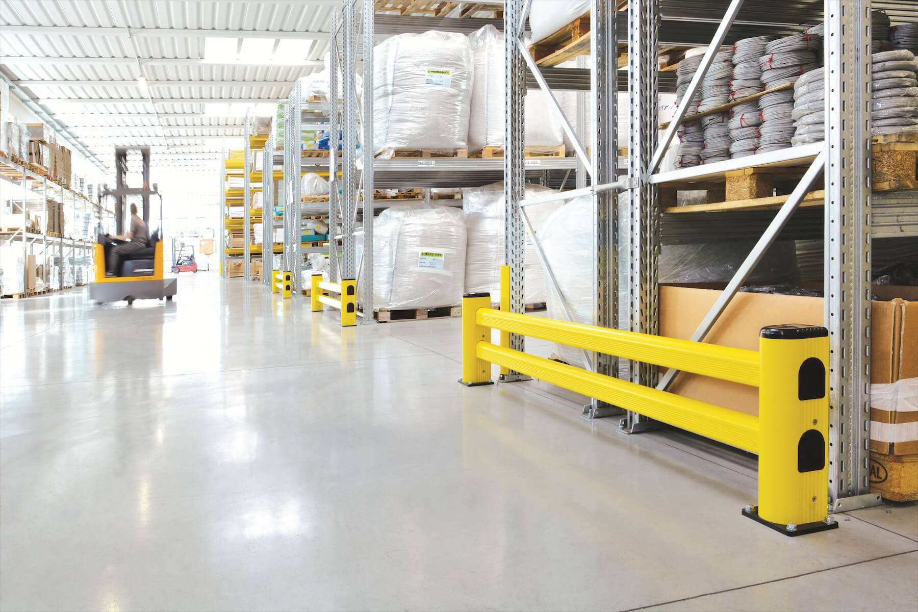 требования безопасности к стеллажам в складских помещениях